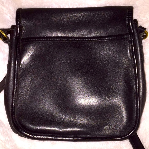 Vintage 1990s Coach Black Leather Crossbody - Picture 4 of 7